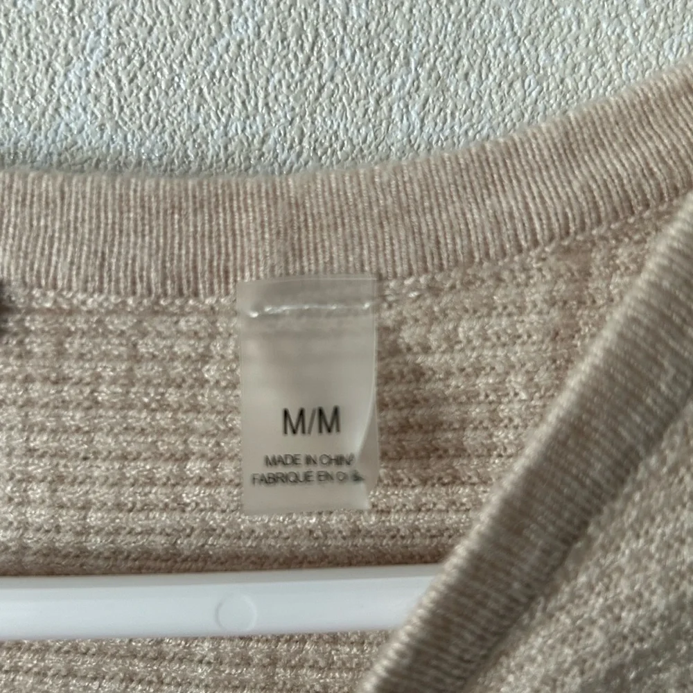 T Tahari | Light Beige Women's Sweater | Size Medium